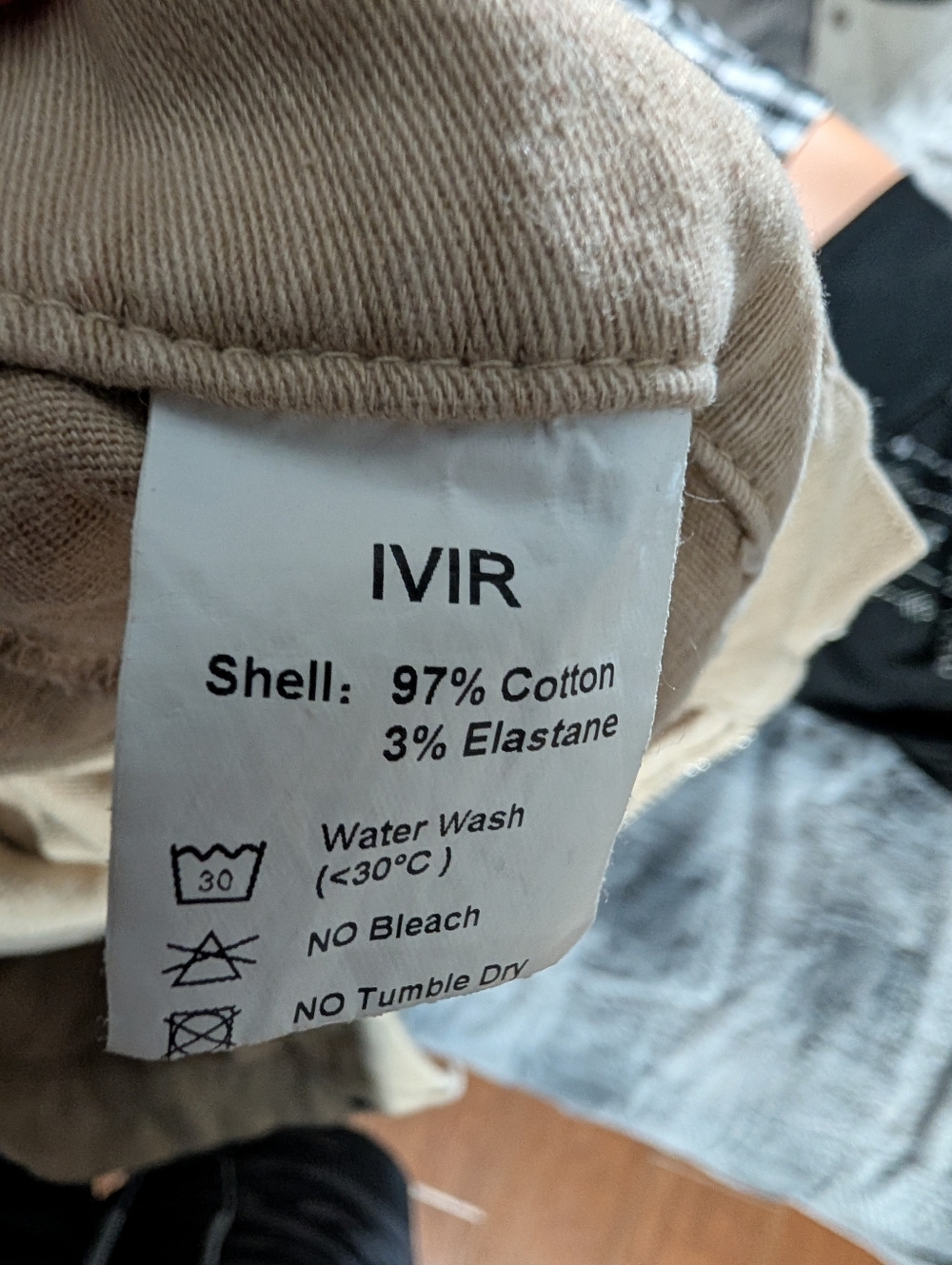 IVIR High Waisted Cargo Pants Y2K-inspired streetwear. Size M - Picture 8 of 8